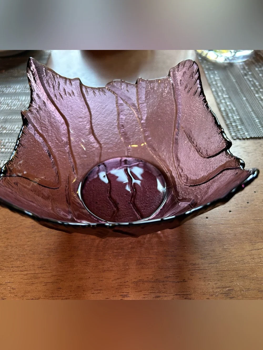 Arcoroc France (4) Set Amethyst Glass Cabbage/Sculpted Leaf Bowls 5.5”x3.5”